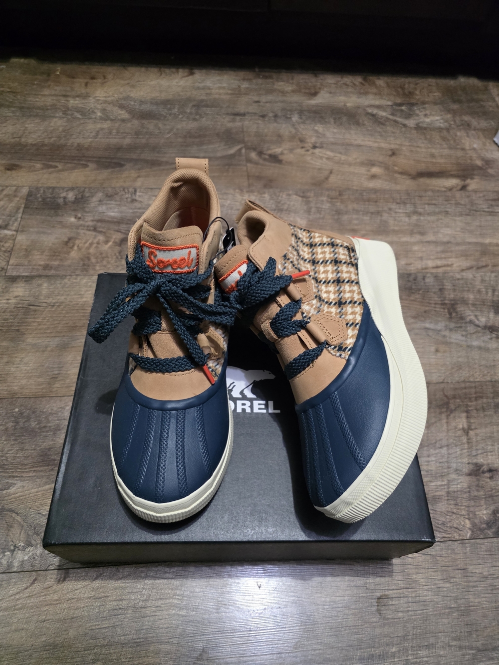 Sorel Out N About Waterproof Boots Women Size 7.5 - Picture 6 of 15